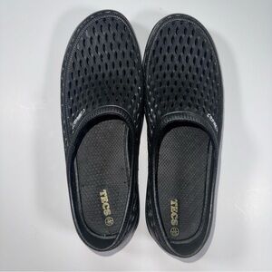 Black Breathable Slip-On Sandal Croc-like
